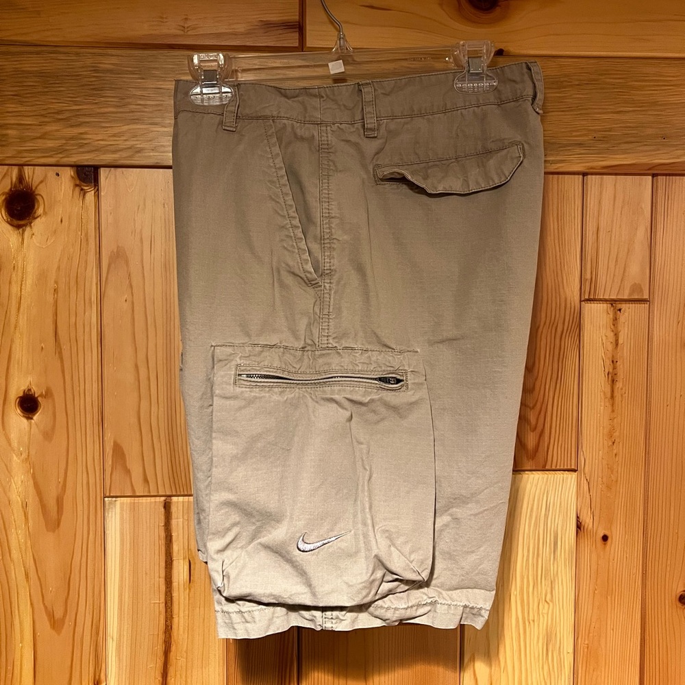Men’s NIKE Ripstop Cargo Golf Skateboard Hiking ACG Style Shorts 36 x 10” Inseam - Picture 3 of 12
